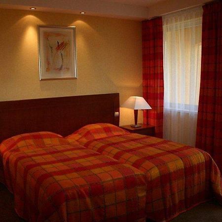 Hotel Azur Premium à Siófok Extérieur photo