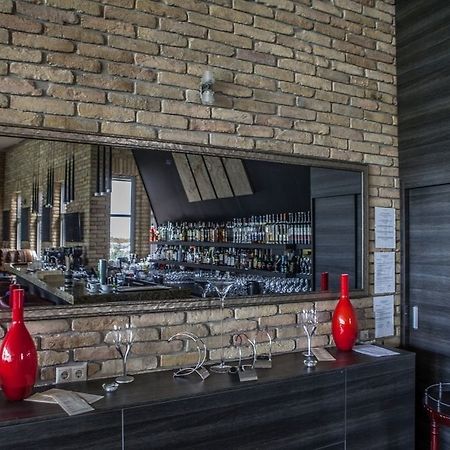 Hotel Azur Premium à Siófok Extérieur photo