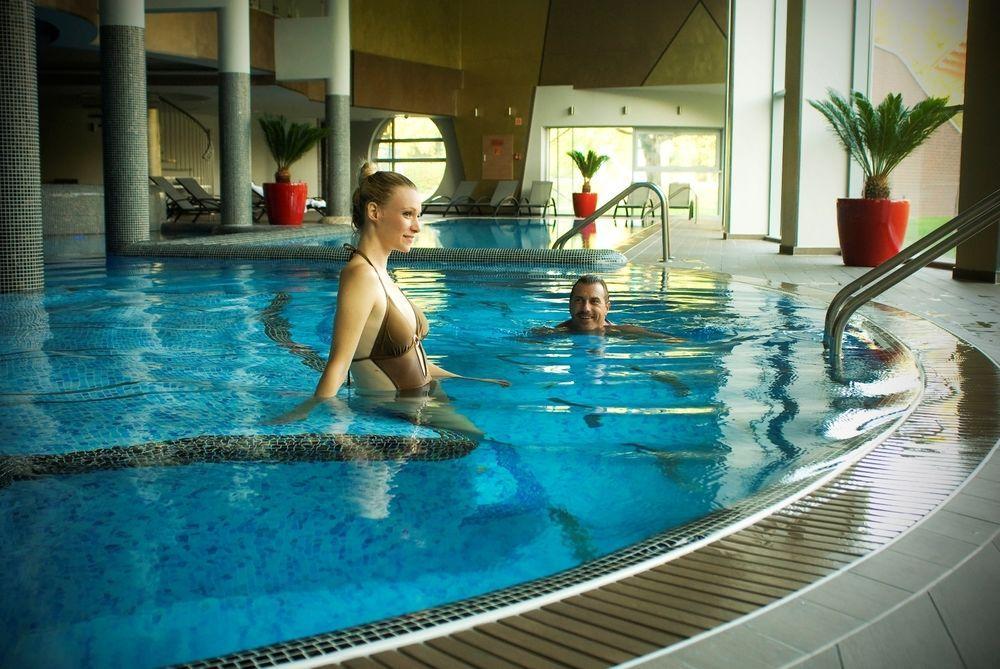 Hotel Azur Premium à Siófok Extérieur photo