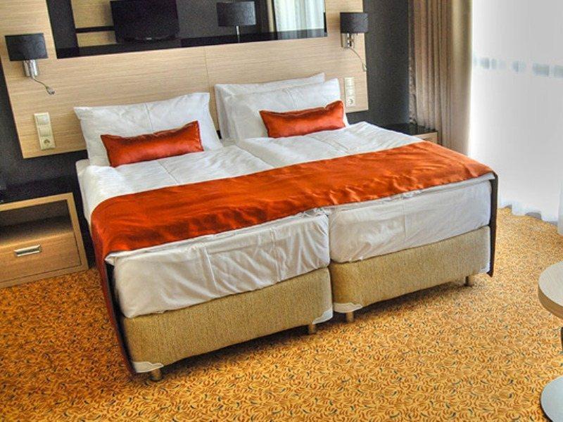 Hotel Azur Premium à Siófok Extérieur photo