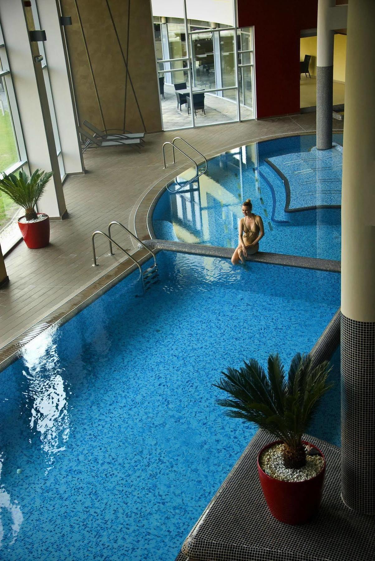Hotel Azur Premium à Siófok Extérieur photo